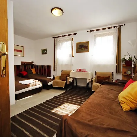 Agyagos7 Apartman