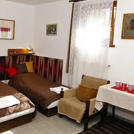 Agyagos7 Apartman * אגר