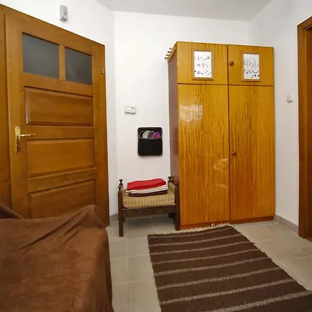 דירה Agyagos7 Apartman *