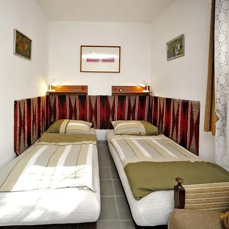 Agyagos7 Apartman דירה אגר